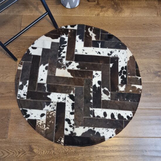 cowhide patchwork rug (1)